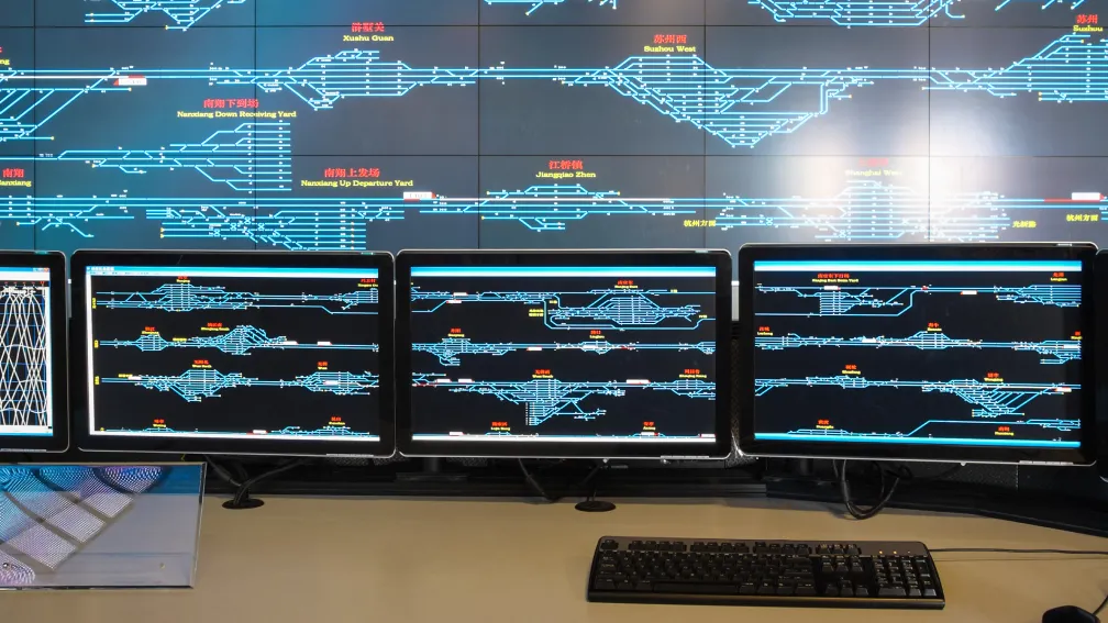 Software Integration in Warehouse Automation: WMS, WCS, and RCS