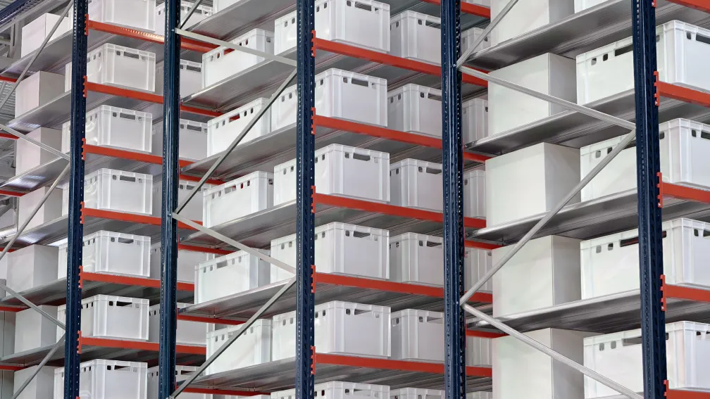 Textile Logistics Optimization: Automated Fabric Roll Storage and Cutting-Room Integration
